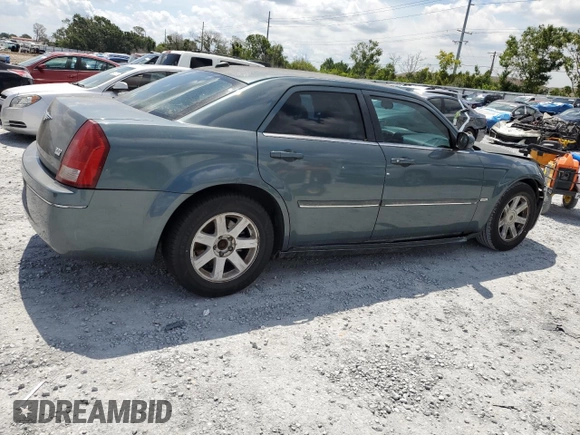 2005 Chrysler 300 Touring z VIN 2C3JA53G95H546536, wystawiony jako Copart lot #60667575 z przebiegiem 163 625 mil mil oraz Szkoda całkowita • Salvage title. Historia ofert i sprzedaży dostępna na DreamBid. Obrazek 3.