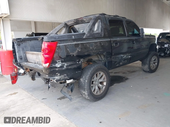 2003 Chevrolet Avalanche with VIN 3GNEC13T43G298570, listed as a IAAI auction lot 42227822 with 241,868 mi miles and . Bid and sale history available at DreamBid. Image 4.