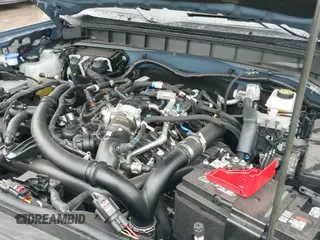 2024 Ford Bronco z VIN 1FMDE4CP8RLA84207, wystawiony jako IAAI lot #41965537 z przebiegiem 5 985 mil mil oraz . Historia ofert i sprzedaży dostępna na DreamBid. Obrazek 21.
