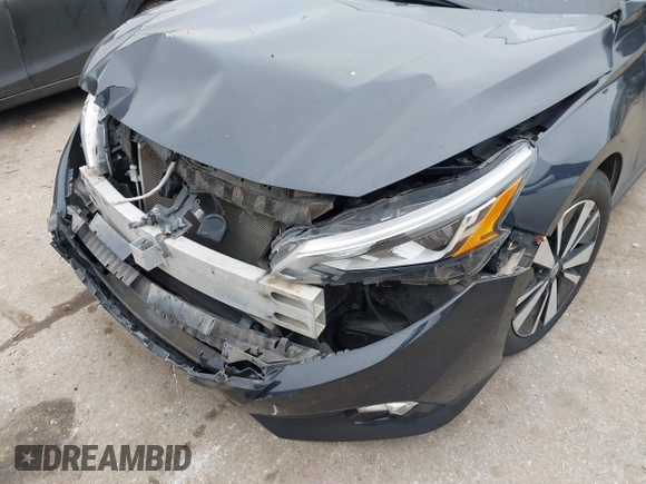 2020 Nissan Altima 2.5 SL with VIN 1N4BL4EV2LC211639, listed as a IAAI auction lot 41436499 with 95,814 mi miles. Bid and sale history available at carsss.com. Image 6.