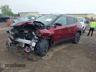 2022 Jeep Compass Limited с VIN 3C4NJDCB9NT180208, выставлен на аукционе IAAI как лот 42369421 с пробегом 51 369 миль миль и . История ставок и продаж доступна на DreamBid. Изображение 16.