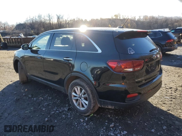 2019 Kia Sorento LX with VIN 5XYPGDA31KG560228, listed as a Copart auction lot 82094264 with 121,907 mi miles and Salvage Title. Bid and sale history available at DreamBid. Image 2.