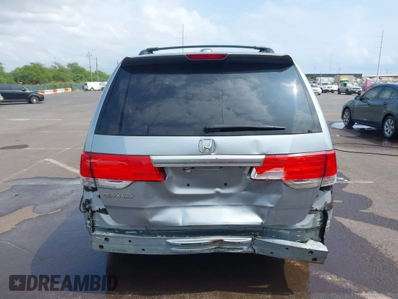 2010 Honda Odyssey EX-L with VIN 5FNRL3H6XAB061092, listed as a IAAI auction lot 41645143 with 165,941 mi miles. Bid and sale history available at carsss.com. Image 17.