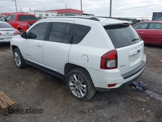 2015 Jeep Compass Sport with VIN 1C4NJCBA9FD170613, listed as a IAAI auction lot 41806843 with 187,676 mi miles. Bid and sale history available at carsss.com. Image 3.