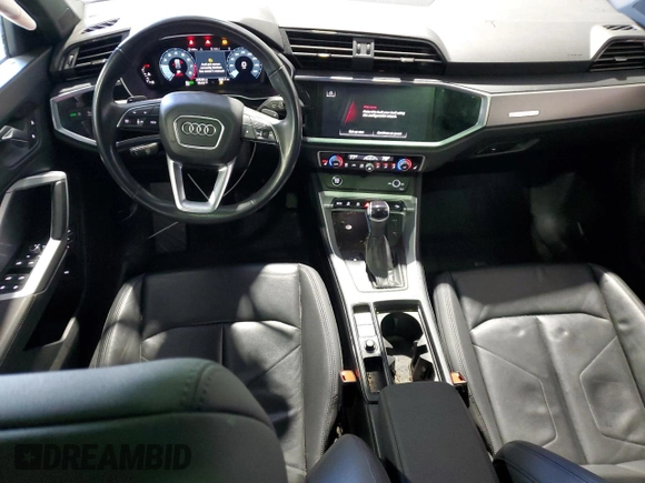 2023 Audi Q3 S line Premium z VIN WA1DECF32P1111976, wystawiony jako Copart lot #44123615 z przebiegiem 44 249 mil mil oraz Tytuł czysty. Historia ofert i sprzedaży dostępna na DreamBid. Obrazek 8.