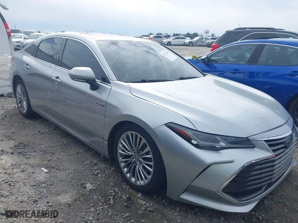 2019 Toyota Avalon Hybrid Limited with VIN 4T1B21FB3KU009106, listed as a IAAI auction lot 41757436 with 107,459 mi miles. Bid and sale history available at carsss.com. Image 1.