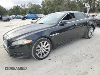 2013 Jaguar XJ with VIN SAJWA1C77D8V50441, listed as a Copart auction lot 85317664 with 132,183 mi miles and Clean Title. Bid and sale history available at DreamBid. Image 1.