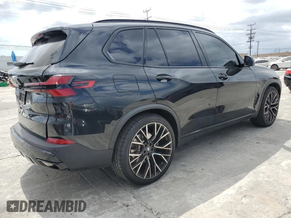 2024 BMW X5 sDrive40i z VIN 5UX13EU01R9V06527, wystawiony jako Copart lot #54611085 z przebiegiem 13 886 mil mil oraz Szkoda całkowita • Salvage title. Historia ofert i sprzedaży dostępna na DreamBid. Obrazek 3.