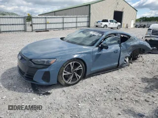 2022 Audi e-tron GT Prestige z VIN WAUEJBFW0N7009075, wystawiony jako Copart lot #57801355 z przebiegiem Nie podano mil oraz Szkoda całkowita • Salvage title. Historia ofert i sprzedaży dostępna na DreamBid. Obrazek 1.