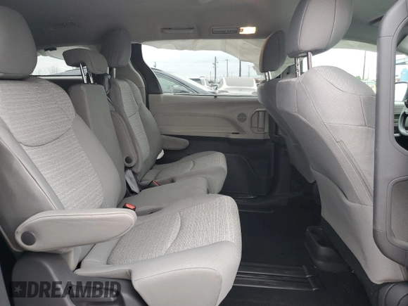 2021 Toyota Sienna LE с VIN 5TDKRKEC6MS013416, выставлен на аукционе Copart как лот 53908805 с пробегом 93 170 миль миль и Списание • Salvage title. История ставок и продаж доступна на DreamBid. Изображение 11.