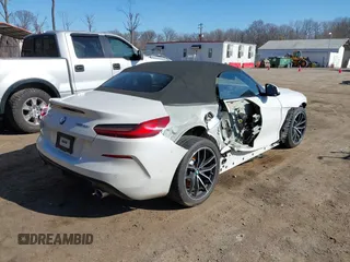 2020 BMW Z4 sDrive30i z VIN WBAHF3C09LWW54993, wystawiony jako IAAI lot #41757841 z przebiegiem Nie podano mil oraz . Historia ofert i sprzedaży dostępna na DreamBid. Obrazek 4.