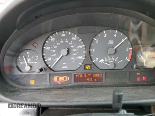 2001 BMW 3 Series 325Ci with VIN WBABN33441JW47519, listed as a Copart auction lot 70781094 with 147,819 mi miles and Salvage Title. Bid and sale history available at carsss.com. Image 9.