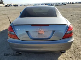 2010 Mercedes-Benz SLK-Class SLK 300 with VIN WDBWK5EA8AF230093, listed as a Copart auction lot 44032485 with 30,305 mi miles and Salvage Title. Bid and sale history available at carsss.com. Image 6.
