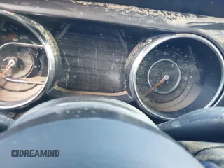 2022 Jeep Gladiator Willys z VIN 1C6JJTAM4NL130350, wystawiony jako IAAI lot #41964484 z przebiegiem Nie podano mil oraz . Historia ofert i sprzedaży dostępna na DreamBid. Obrazek 7.