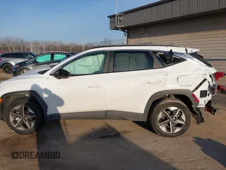 2025 Hyundai Tucson SEL with VIN 5NMJBCDE6SH510538, listed as a IAAI auction lot 41797553 with 789 mi miles. Bid and sale history available at carsss.com. Image 15.