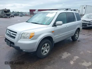 2008 Honda Pilot SE z VIN 5FNYF18318B041028, wystawiony jako IAAI lot #42567373 z przebiegiem 231 146 mil mil oraz . Historia ofert i sprzedaży dostępna na DreamBid. Obrazek 2.