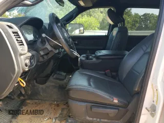 2022 Ram 2500 Tradesman z VIN 3C6UR4HJ6NG311020, wystawiony jako Copart lot #65803104 z przebiegiem Nie podano mil oraz Nie do naprawy • Non repairable. Historia ofert i sprzedaży dostępna na DreamBid. Obrazek 7.