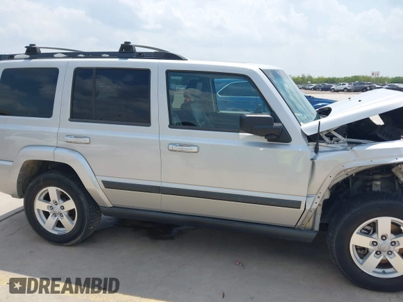 2008 Jeep Commander Sport z VIN 1J8HH48K88C101685, wystawiony jako IAAI lot #42156247 z przebiegiem 119 393 mil mil oraz . Historia ofert i sprzedaży dostępna na DreamBid. Obrazek 14.
