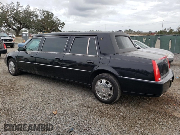 2009 Cadillac DTS Professional Limousine z VIN 1GEEK90Y89U550148, wystawiony jako Copart lot #79937134 z przebiegiem 25 996 mil mil oraz Szkody całkowita. Historia ofert i sprzedaży dostępna na DreamBid. Obrazek 2.