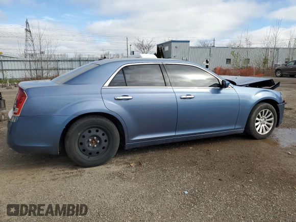 2011 Chrysler 300 z VIN 2C3CA4CG7BH611690, wystawiony jako Copart lot #55043875 z przebiegiem 122 014 mil mil oraz Czysty tytuł • Clean title. Historia ofert i sprzedaży dostępna na DreamBid. Obrazek 3.