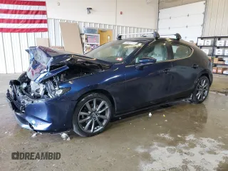 2019 Mazda Mazda3 Hatchback with VIN JM1BPBJM2K1137911, listed as a Copart auction lot 46422115 with 70,101 mi miles and Salvage Title. Bid and sale history available at carsss.com. Image 1.