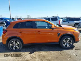 2021 Mitsubishi Outlander ES z VIN JA4ARUAU7MU006454, wystawiony jako IAAI lot #41844401 z przebiegiem 58 080 mil mil oraz . Historia ofert i sprzedaży dostępna na DreamBid. Obrazek 13.
