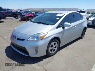 2013 Toyota Prius One with VIN JTDKN3DU1D5650005, listed as a IAAI auction lot 42040252 with 88,286 mi miles. Bid and sale history available at carsss.com. Image 2.
