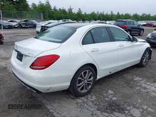 2016 Mercedes-Benz C 300 Luxury с VIN 55SWF4KB4GU108596, выставлен на аукционе IAAI как лот 42492677 с пробегом 93 115 миль миль и . История ставок и продаж доступна на DreamBid. Изображение 4.