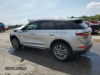 2022 Lincoln Corsair Standard z VIN 5LMCJ1C97NUL07152, wystawiony jako Copart lot #54485285 z przebiegiem 20 338 mil mil oraz Nie do naprawy. Historia ofert i sprzedaży dostępna na DreamBid. Obrazek 2.