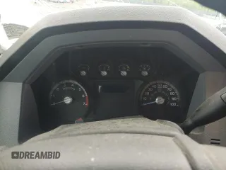 2015 Ford F-250 XLT z VIN 1FTBF2B60FEB66454, wystawiony jako Copart lot #55562555 z przebiegiem Nie podano mil oraz Szkoda całkowita • Salvage title. Historia ofert i sprzedaży dostępna na DreamBid. Obrazek 9.