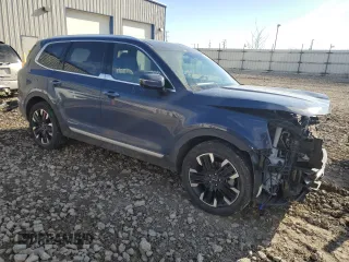 2023 Kia Telluride SX Prestige X-Line with VIN 5XYP5DGC9PG341456, listed as a Copart auction lot 43687805 with 16,921 mi miles and Salvage title. Bid and sale history available at DreamBid. Image 4.