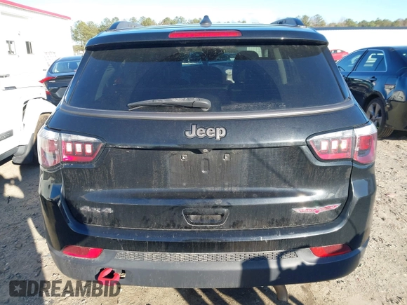 2020 Jeep Compass Trailhawk with VIN 3C4NJDDB4LT220965, listed as a IAAI auction lot 41742194 with 121,704 mi miles and . Bid and sale history available at carsss.com. Image 16.