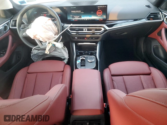 2024 BMW i4 xDrive40 z VIN WBY83FB05RFS82087, wystawiony jako Copart lot #41831225 z przebiegiem 1 396 mil mil oraz Szkoda całkowita • Salvage title. Historia ofert i sprzedaży dostępna na DreamBid. Obrazek 8.