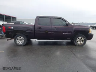 2008 Chevrolet Silverado 1500 LT w/1LT with VIN 2GCEK13J581272649, listed as a IAAI auction lot 41045998 with 198,008 mi miles. Bid and sale history available at carsss.com. Image 13.