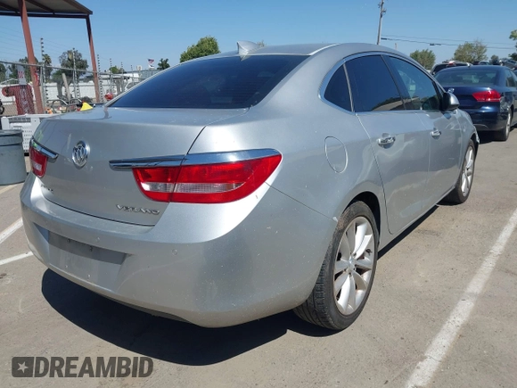 2016 Buick Verano Group z VIN 1G4PS5SK9G4142317, wystawiony jako IAAI lot #42304571 z przebiegiem 146 641 mil mil oraz . Historia ofert i sprzedaży dostępna na DreamBid. Obrazek 4.
