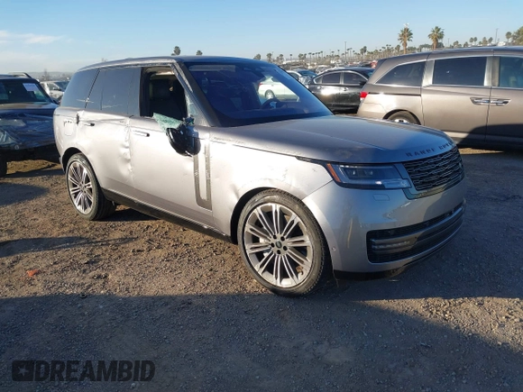 2023 Land Rover Range Rover SE z VIN SALKP9E78PA086430, wystawiony jako IAAI lot #41336935 z przebiegiem 7 831 mil mil oraz . Historia ofert i sprzedaży dostępna na DreamBid. Obrazek 1.
