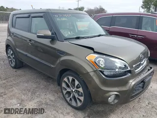 2012 Kia Soul + with VIN KNDJT2A62C7465580, listed as a IAAI auction lot 41717664 with 70,699 mi miles. Bid and sale history available at carsss.com. Image 1.
