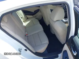 2017 Nissan Maxima SV z VIN 1N4AA6AP8HC446350, wystawiony jako IAAI lot #41852394 z przebiegiem 66 518 mil mil oraz . Historia ofert i sprzedaży dostępna na DreamBid. Obrazek 8.