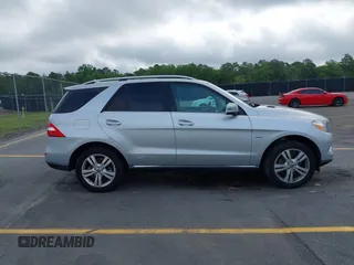 2012 Mercedes-Benz M ML 350 with VIN 4JGDA5HB5CA012821, listed as a IAAI auction lot 42128070 with 94,749 mi miles. Bid and sale history available at carsss.com. Image 13.