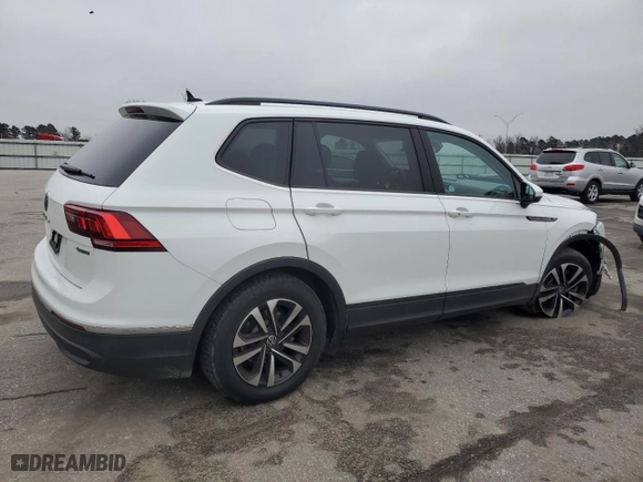2022 Volkswagen Tiguan S with VIN 3VV0B7AX7NM026759, listed as a Copart auction lot 45546335 with 32,349 mi miles and Salvage Title. Bid and sale history available at carsss.com. Image 3.