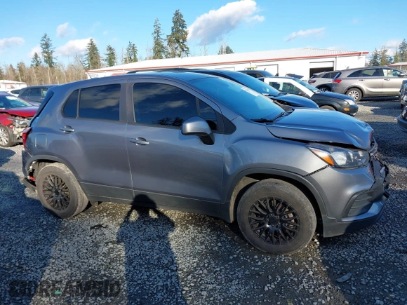 2020 Chevrolet Trax LS with VIN 3GNCJNSB4LL176912, listed as a IAAI auction lot 41746543 with 101,389 mi miles. Bid and sale history available at carsss.com. Image 13.