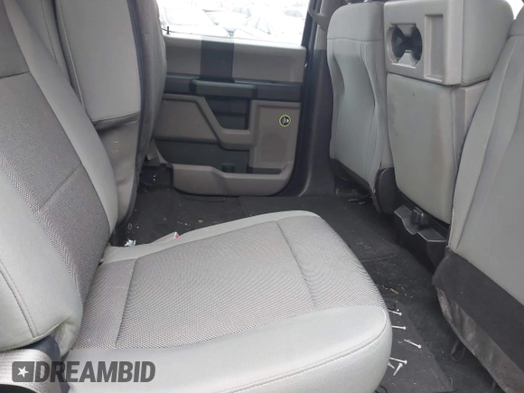 2015 Ford F-150 XL with VIN 1FTEW1CF4FFA75879, listed as a IAAI auction lot 41923278 with 198,146 mi miles and . Bid and sale history available at DreamBid. Image 8.