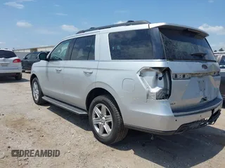 2019 Ford Expedition XLT with VIN 1FMJU1HTXKEA16110, listed as a IAAI auction lot 42348106 with 95,116 mi miles and . Bid and sale history available at DreamBid. Image 3.