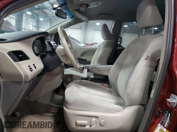 2014 Toyota Sienna LE AAS с VIN 5TDKK3DC9ES444474, выставлен на аукционе Copart как лот 54336055 с пробегом 184 180 миль миль и Списание • Salvage title. История ставок и продаж доступна на DreamBid. Изображение 7.