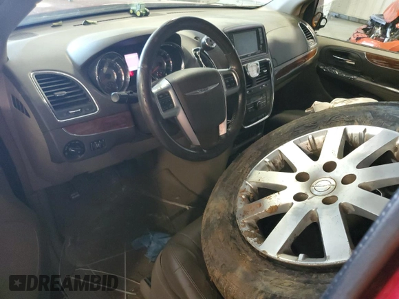 2011 Chrysler Town & Country Touring L z VIN 2A4RR8DG8BR679926, wystawiony jako Copart lot #50766645 z przebiegiem 234 764 mil mil oraz Szkoda całkowita • Salvage title. Historia ofert i sprzedaży dostępna na DreamBid. Obrazek 8.