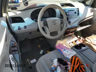 2014 Toyota Sienna LE AAS with VIN 5TDKK3DC0ES512211, listed as a Copart auction lot 49673535 with 164,465 mi miles and Salvage title. Bid and sale history available at DreamBid. Image 8.