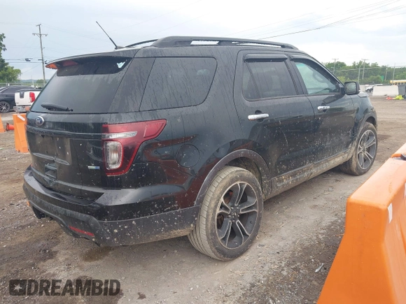 2014 Ford Explorer Sport z VIN 1FM5K8GT6EGC43577, wystawiony jako IAAI lot #42607478 z przebiegiem 155 802 mil mil oraz . Historia ofert i sprzedaży dostępna na DreamBid. Obrazek 4.