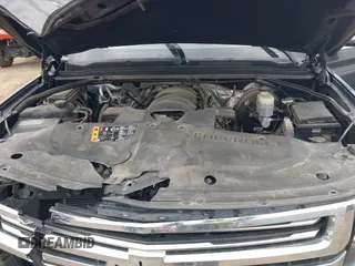 2018 Chevrolet Suburban Premier z VIN 1GNSKJKC3JR189621, wystawiony jako IAAI lot #41925416 z przebiegiem 150 775 mil mil oraz . Historia ofert i sprzedaży dostępna na DreamBid. Obrazek 10.