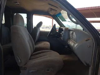 1998 Chevrolet Silverado 1500 with VIN 1GCEK19R5WR125586, listed as a IAAI auction lot 41797844 with 329,124 mi miles and . Bid and sale history available at DreamBid. Image 5.