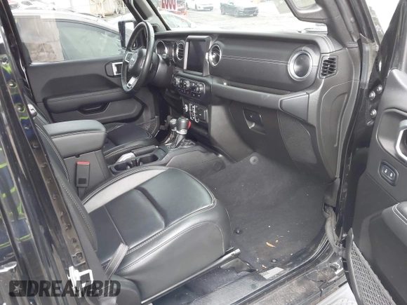 2022 Jeep Gladiator High Altitude z VIN 1C6HJTFG1NL164764, wystawiony jako IAAI lot #41727357 z przebiegiem 28 222 mil mil oraz . Historia ofert i sprzedaży dostępna na DreamBid. Obrazek 5.